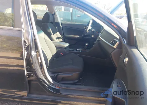 2019 Kia Optima Lx из США, поврежденный, VIN 5XXGT4L38KG379480